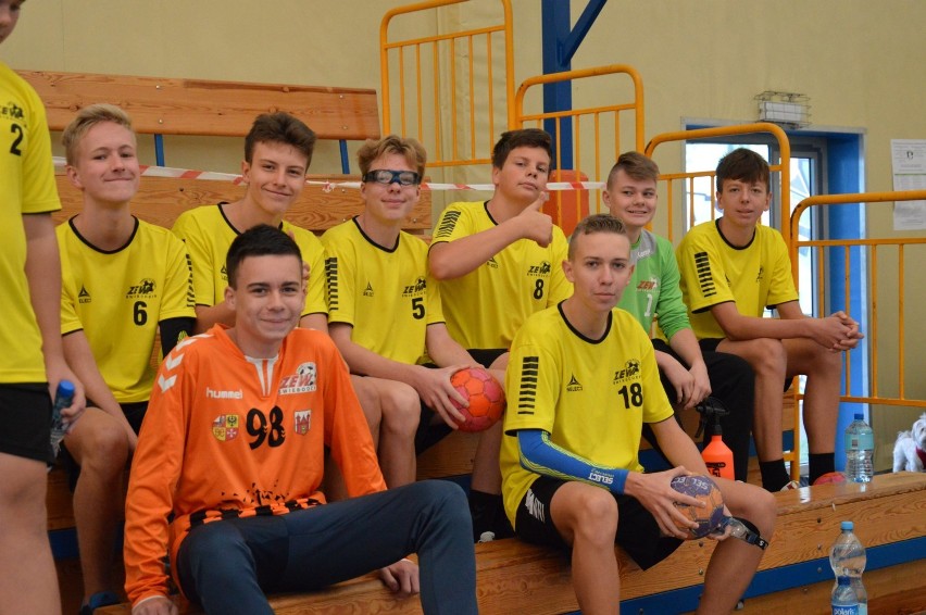 Walczyli jak lwy! Młodzi świebodzinianie dzielnie spisali się w turnieju "Handballobranie" w Zielonej Górze