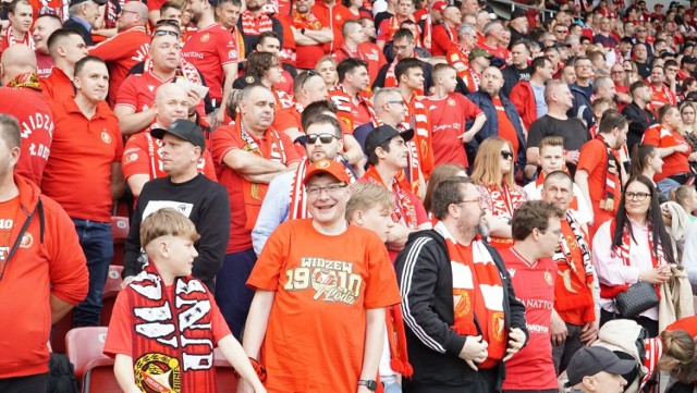 Ponad 17 tysięcy fanów Widzewa na stadionie świętowało wygraną z Koroną