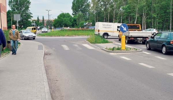 Dzięki budowie ronda dziś na ul. Klimontowskiej nie ma korków