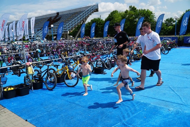 Celem zawodów Enea Junior Poznań Triathlon jest nie tylko pojedynek "małych ludzi z żelaza", to także rozpowszechnianie sportu, jako formy spędzania wolnego czasu oraz popularyzacja multisportu w Polsce. Dla wielu zawodników był to pierwszy start w triathlonie i aquathlonie. 

Więcej zdjęć --->