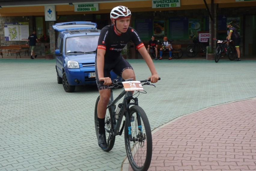 Ultra Kamieńsk 2021. Ponad 70 zawodników na trasie MTB [ZDJĘCIA, FILM]