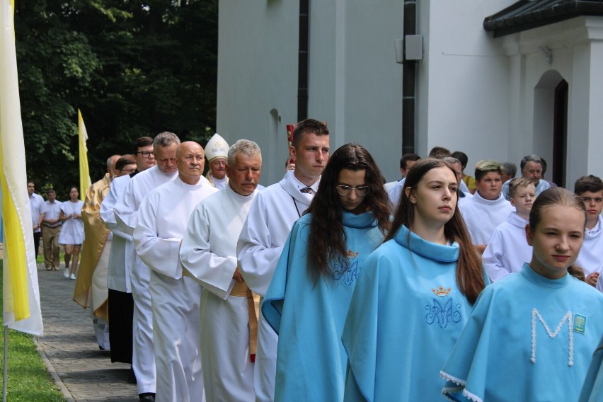 Odpust Szkaplerzny w Sanktuarium Narodzenia Najświętszej Marii Panny w Zawadzie. Zobaczcie fotorelację z uroczystości!