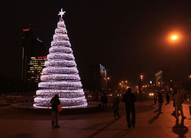 6 grudnia rozbłysną iluminacje świąteczne w stolicy województwa. ...