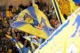 Zadyma Podczas Meczu Arki Gdynia Z Chojniczanką Chojnice. Stadion Zdemolowany [Wideo]