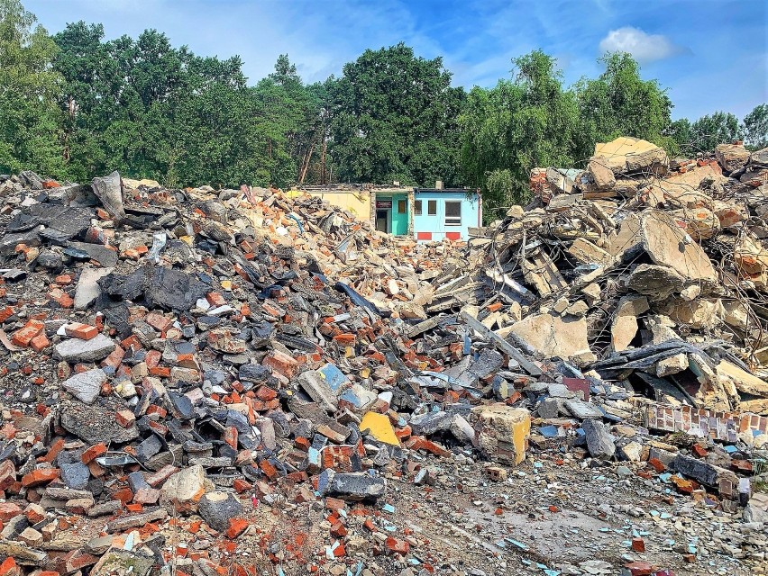 Sanatorium w Suchym Borze. Gruzowisko w miejscu ośrodka