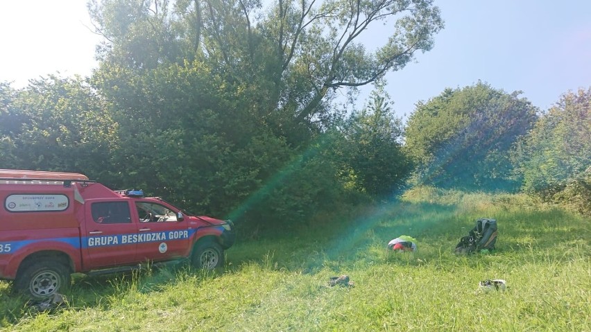 Paralotniarz spadł z wysokości na Matysce. Do szpitala...