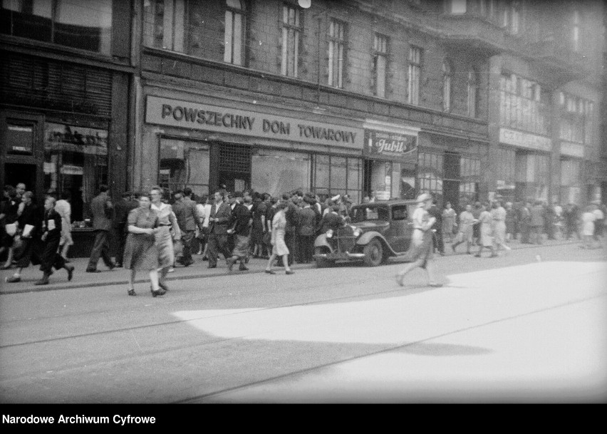 Tak wyglądał zwykły dzień w Katowicach...70 lat temu. Ludzie na zakupach, ulicy, targowisku, zajęci swoimi sprawami