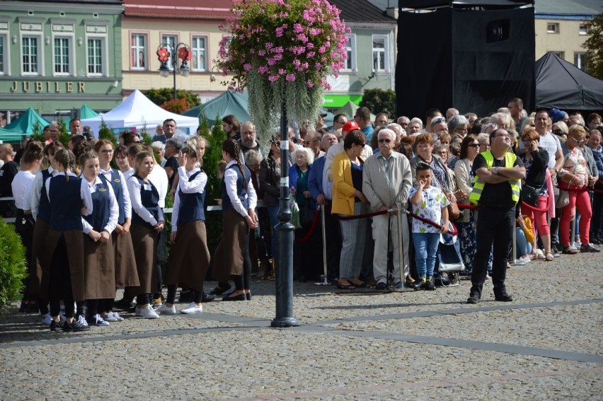 Święto Kwiatów 2019: świąteczna parada na Rynku i wizyta Prezydenta RP [ZDJĘCIA i FILM]