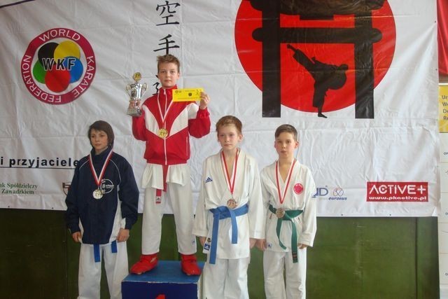 Dziewięć medali reprezentantów Pleszewskiego Klubu Karate