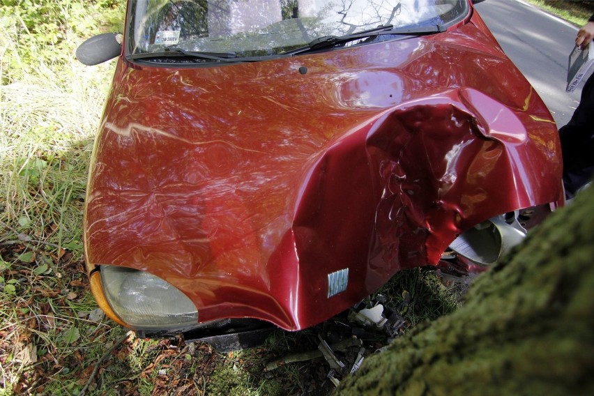 Wypadek na ul. Marszowickiej. Auto marki fiat wjechało w...