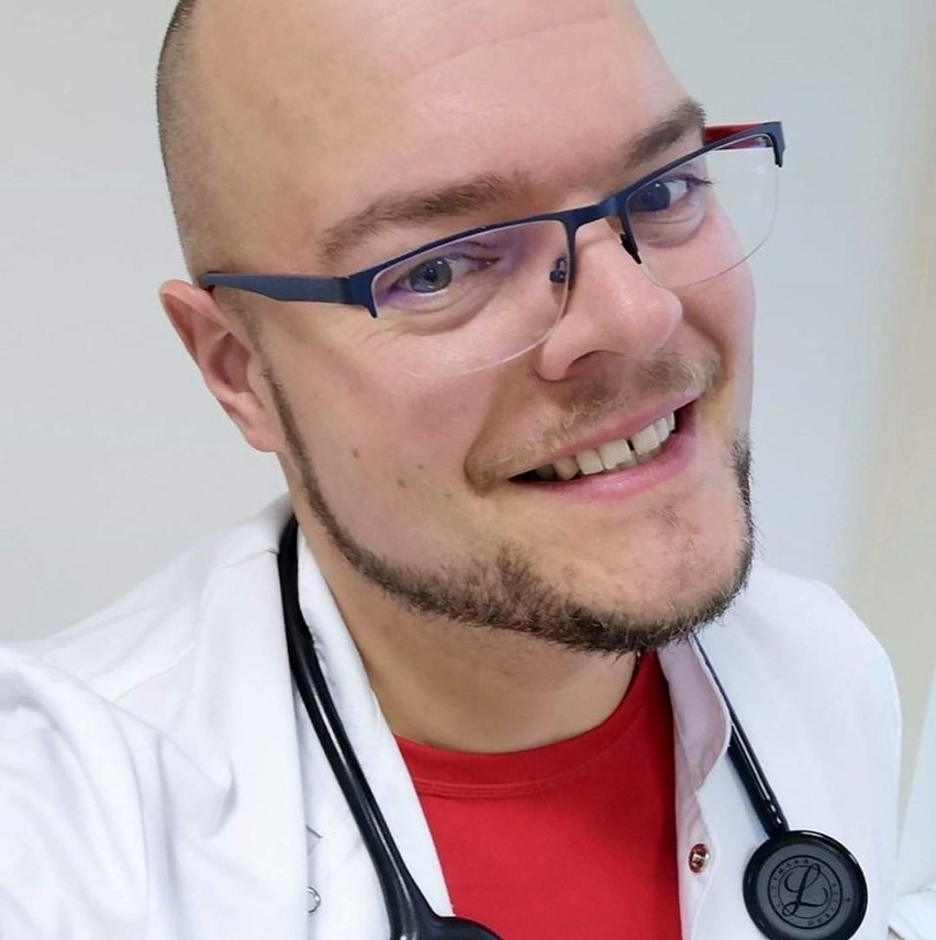 Szymon Barabach jest kardiologiem w Kluczborskim Centrum...
