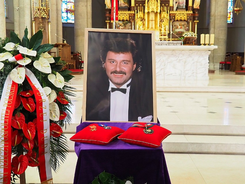 Pogrzeb Krzysztofa Krawczyka. Parostatkiem w ostatni rejs