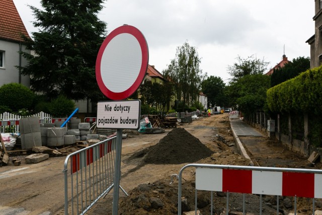 Praca na Pogodnie wre, dziś kolejne zmiany w powstającej strefie z ograniczoną  prędkością