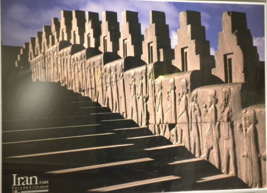 Schody w Persepolis.Fot. Stefania Najsarek.