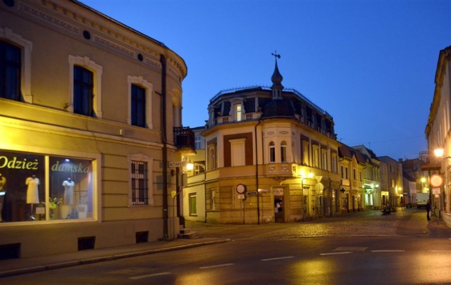 Kościan w godzinach nocnych i weczornych jest wyludniony. Zostańmy w domach