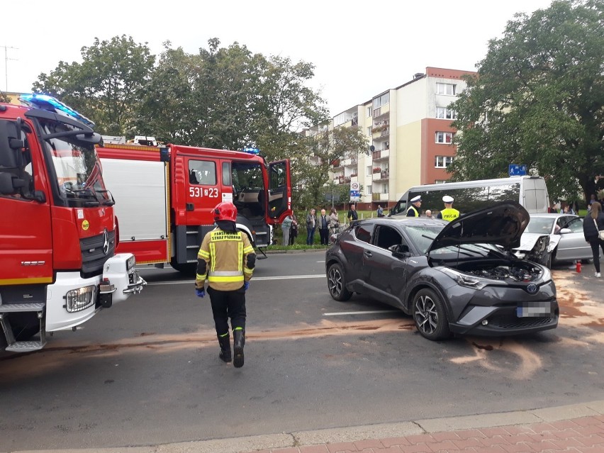 Zderzenie samochodów na ulicy Szczecińskiej. Zabronić wyjazdu w lewo?   