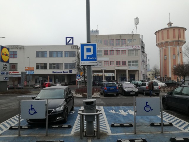 Lidl w Kaliszu wprowadza płatny parking przed marketem na ulicy Górnośląskiej