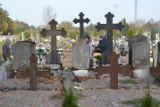 Biały Bór. Dzień Wszystkich Świętych na wyjątkowym cmentarzu. Jest też kwesta na rzecz hospicjum (FOTO)