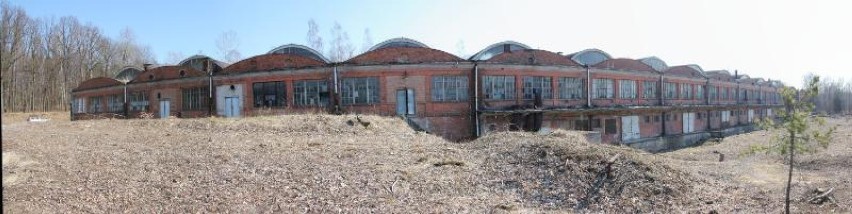 Działka z halą położone są przy ul. Fabrycznej w Kraśniku