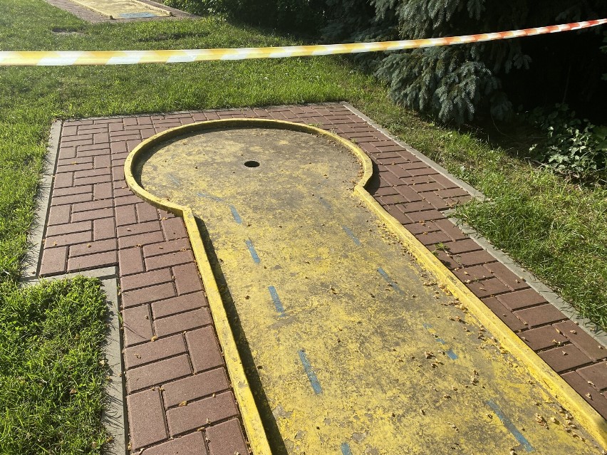 Pole minigolfowe na Czarnej Górze w Olkuszu.