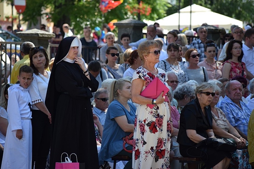 Boże Ciało w Chełmie. Uroczysta procesja przeszła ulicami...