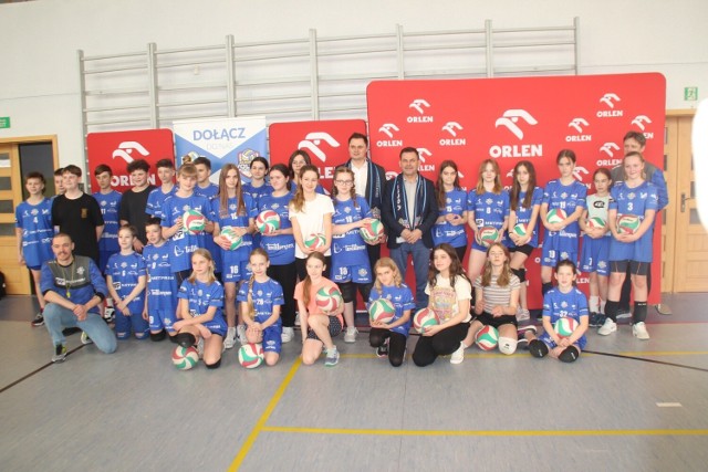PKN ORLEN S.A. sponsorem młodych siatkarzy z Akademii Volley Radomsko!