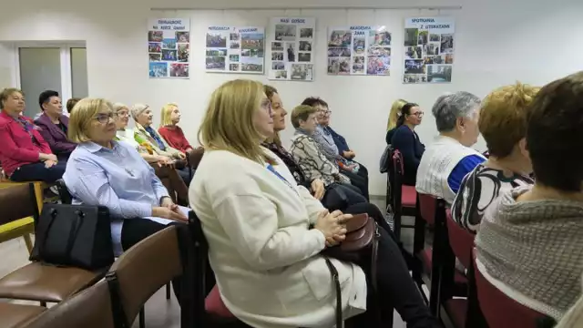 O herstorii, czyli badaniach dziejów kobiet opowiadała podczas prelekcji w Gołuchowie Agnieszka Słupianek-Winkowska, historyczka, regionalistka, badaczka źródeł, autorka m.in. książki: „Kajew, Cieśle, Wszołów szlakiem dziejów”. Badania nad dziejami kobiet ziemi pleszewskiej stanowią przedmiot jej pracy doktorskiej