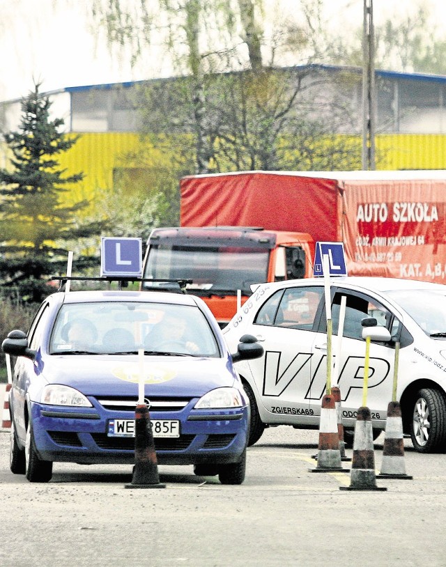 Szefowei łódzkich autoszkół mają dość łódzkiego WORD