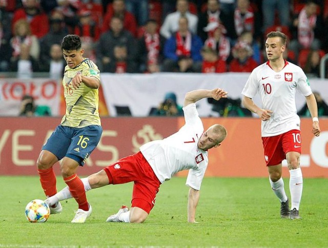 Dzisiaj w Chojnicach mecz młodzieżowych reprezentacji Polski i Szwajcarii |  Człuchów Nasze Miasto