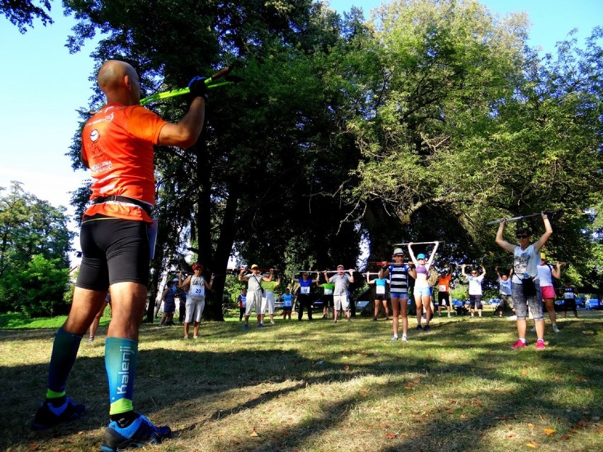 Marsz Nordic Walking w Strońsku [zdjęcia]