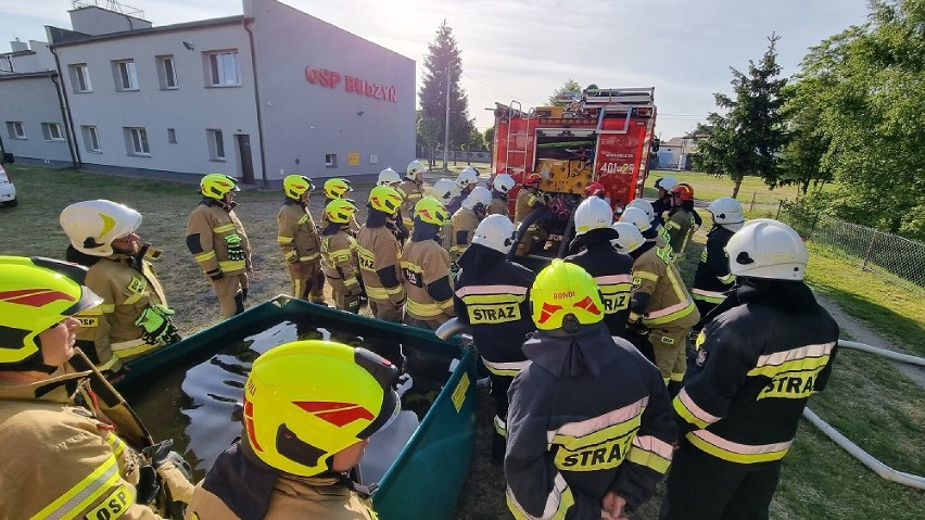 Strażacy ochotnicy przez trzy dni ćwiczyli pod okiem kolegów z zawodowej straży