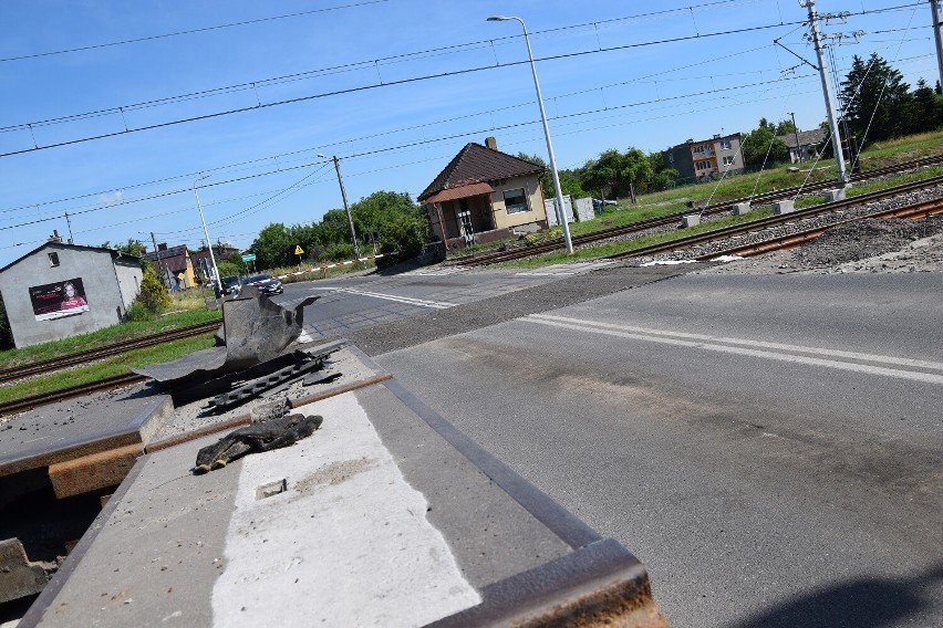 Przejazd kolejowy na Szadkowskiej w Zduńskiej Woli awaryjnie zamknięty