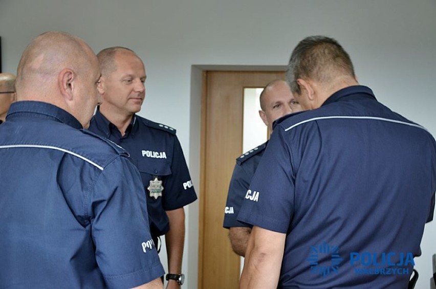 Dwaj policjanci z Wałbrzycha idą na emeryturę, znacie ich?