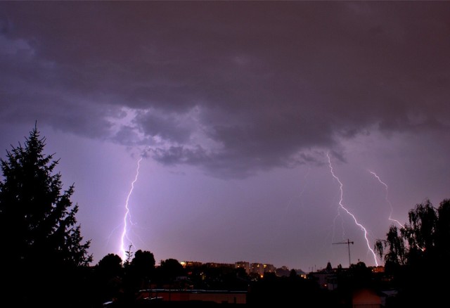 Instytut Meteorologii i Gospodarki Wodnej wydało 13 czerwca ostrzeżenia dla większej części Wielkopolski.