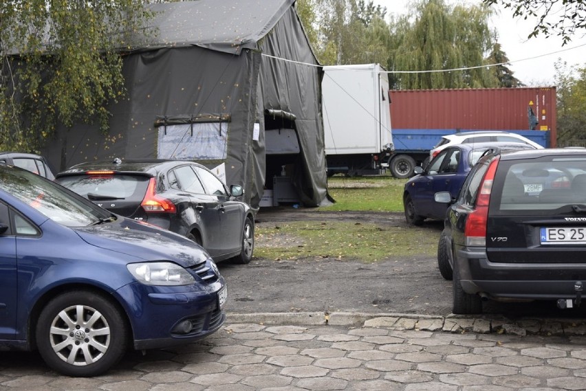 W czwartek, 15 października, chętnych na badanie było tylu,...