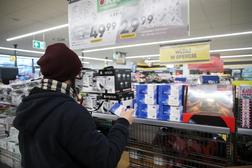 Testy serologiczne na COVID-19 wprowadzi również Lidl i...