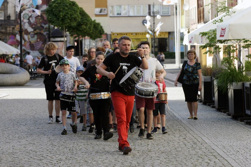 Parada perkusyjna Drum Battle w Legnicy [ZDJĘCIA]