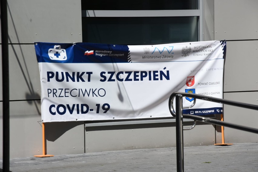 W Wolbromiu uruchomiono drugi Punkt Powszechnych Szczepień przeciwko COVID-19 w powiecie olkuskim. Działa w SP nr 1, przy ulicy Mariackiej