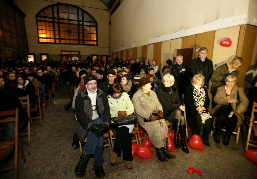 Teatr Bezpański i Grupa Bibu będą działać na dworcu w Chebziu. Zaczną od remontu