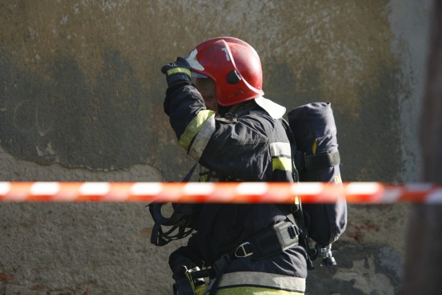 W akcji gaśniczej w Cameli w Mieroszowie brały udział trzy strażackie zastępy