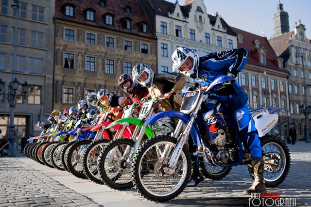 Pasjonaci zakładają Wrocławski Klub Motocrossowy, żeby ...