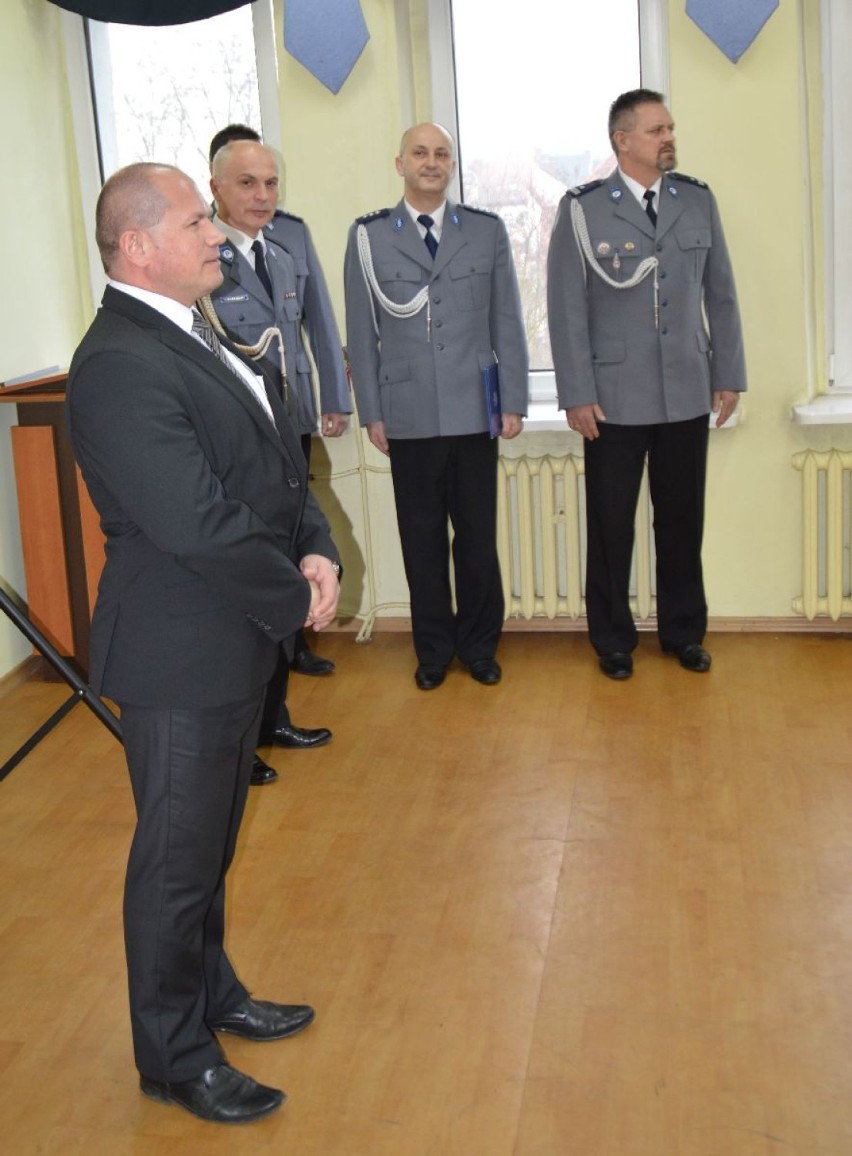 Uczniowie klasy policyjnej w Bełchatowie złożyli ślubowanie