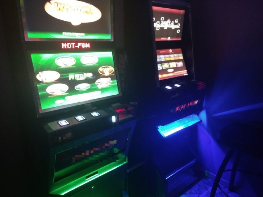 Mundurowi zarekwirowali kolejne nielegalne automaty do gier hazardowych