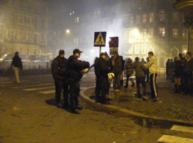 Chociaż przez całą noc na ulicach Poznania bawiły się tysiące ...
