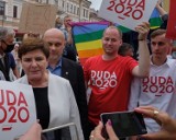 Wybory, Duda i LGBT. Gorąco na spotkaniu z Beatą Szydło w Tarnowie [ZDJĘCIA]