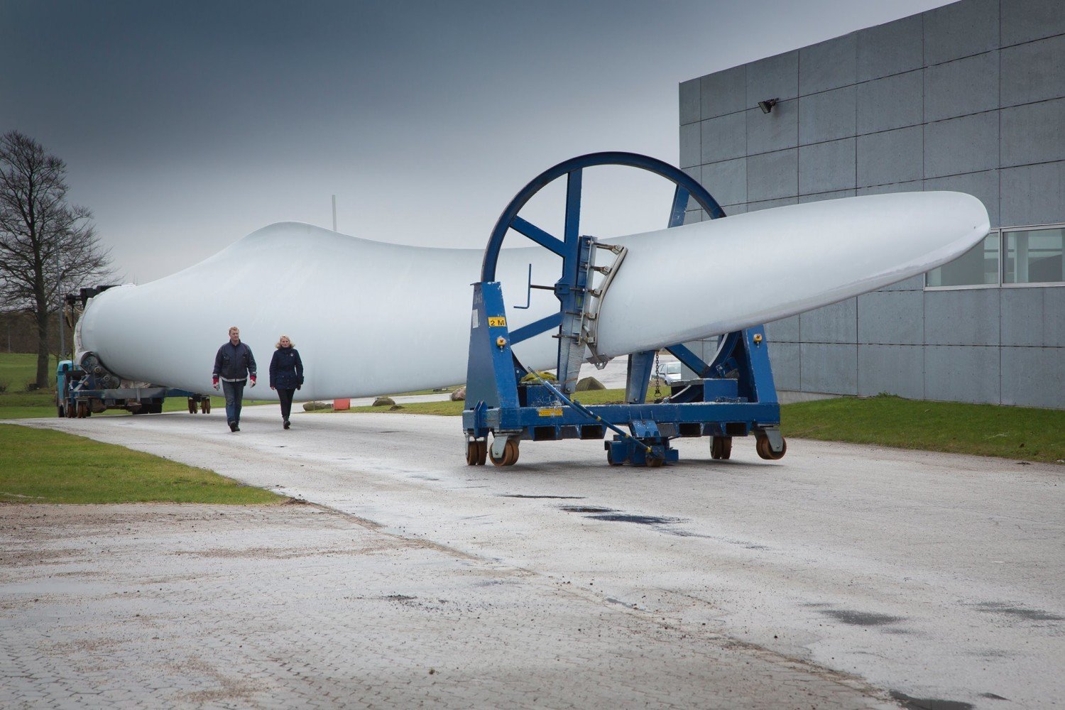 Będą większe śmigła? LM Wind Power szykuje rozbudowę zakładu pod Goleniowem  | Goleniów Nasze Miasto