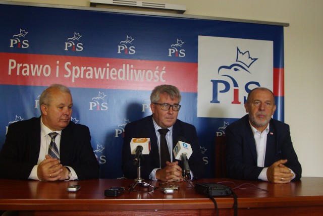 O projekcie ustawy powołującej Akademię Kaliską poinformowali Senator Andrzej Wojtyła, europoseł Ryszard Czarnecki i poseł Jan Mosiński