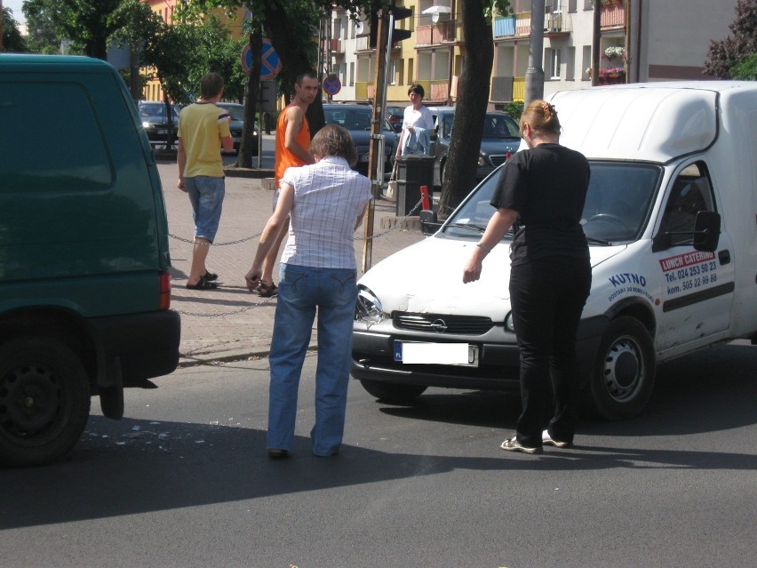 Kolizja na przejściu dla pieszych na ulicy Kościuszki [ZDJĘCIA]