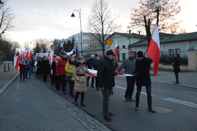 Marsz pamięci Żołnierzy Wyklętych organizowany przez Klub Gazety Polskiej i Klub Historyczny im. Grota Roweckiego w Piotrkowie. 1 marca 2020