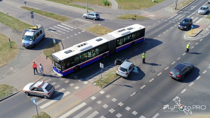 Do wypadku doszło na ulicy Pelplińskiej w Bydgoszczy....